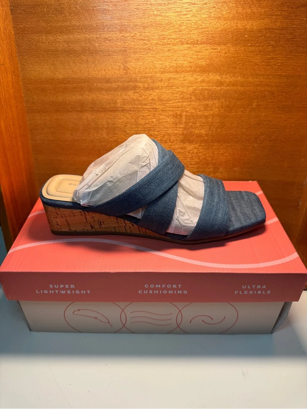 NIB Easy Spirit Becky Denim Blue Wedge Sandals Size 8